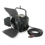 タングステンライト比較表 TOSHIBA 2kw プリモスポット