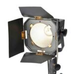 タングステンライト比較表 TOSHIBA mini ライティングキット 300w×3灯