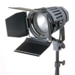 タングステンライト比較表 TOSHIBA イオライト 500w 3灯キット